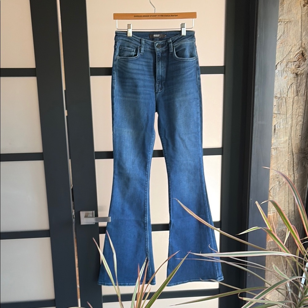 Women’s Blue High-Rise Flare Jeans